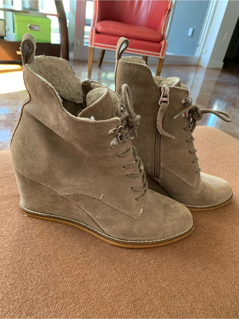 Dolce Vita Taupe Suede Lace-Up Wedge Ankle Boots EUC 8.5